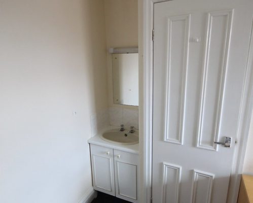 Room 5 Ensuite @ Carr Lane