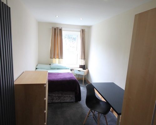 Double Bedroom @ #3 Yarburgh Way